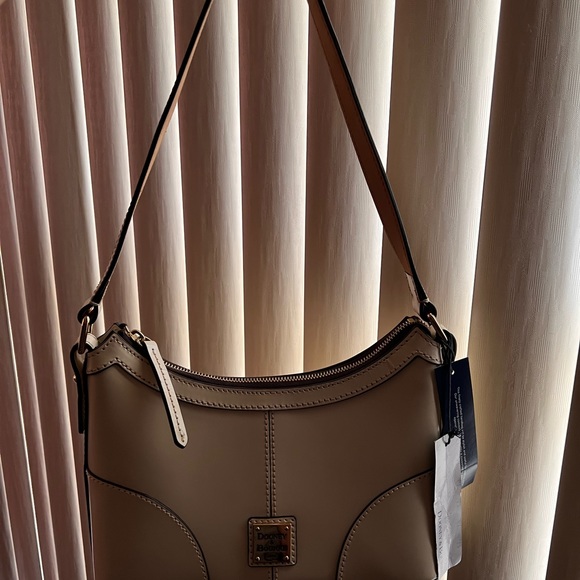 Dooney & Bourke Handbag - Picture 4 of 6